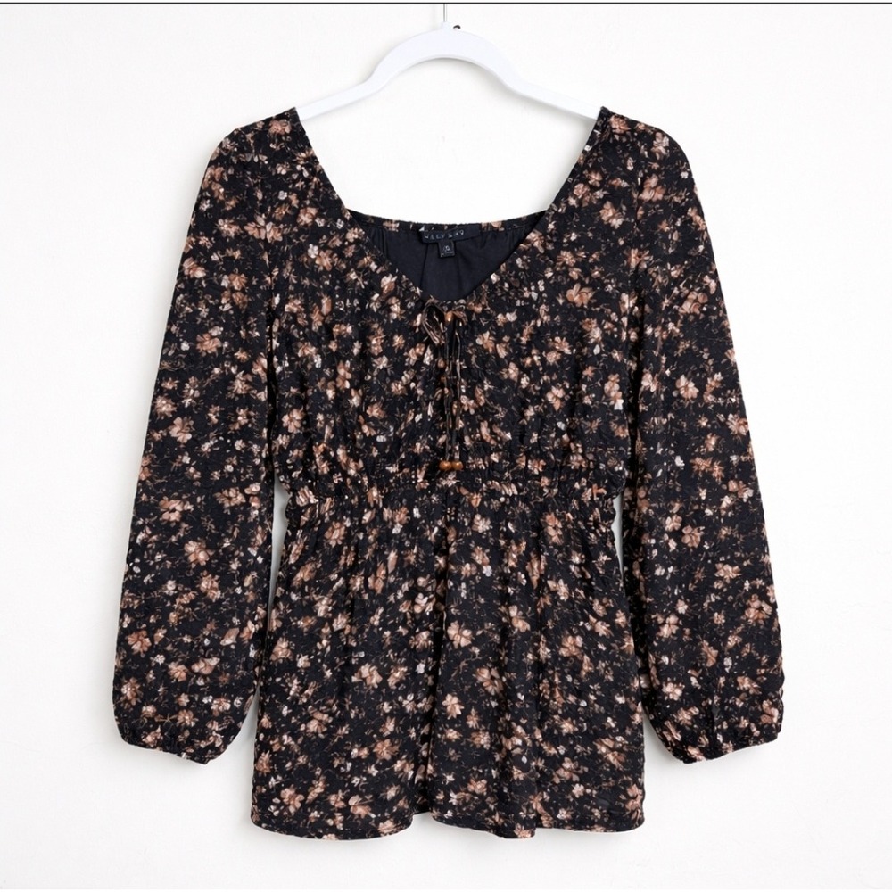 Black Floral Smocked Babydoll Peasant Top M Empire Cottagecore Boho‎ Prairie